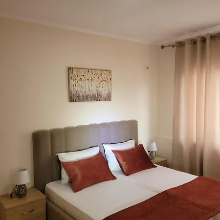 Gledis - Panoramic Terrace Daire Tiran