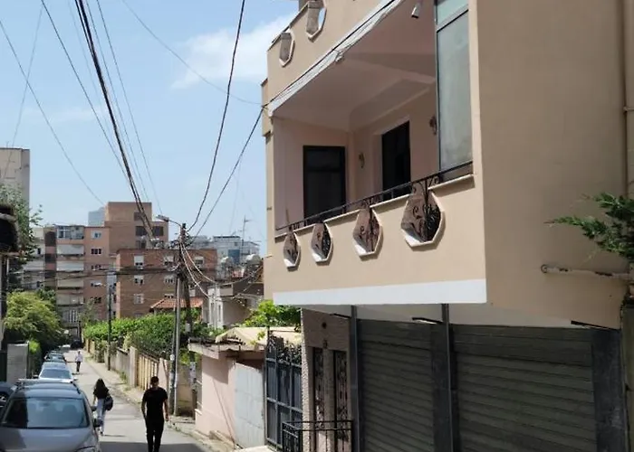 Gledis - Panoramic Terrace Daire Tiran